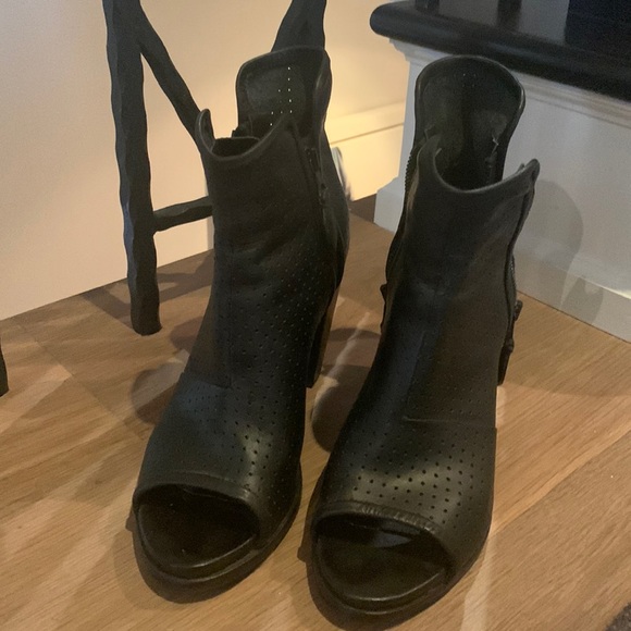 rag & bone Shoes - Rag & Bone open toe boot size 8 1/2